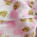 Touca Candy Pineapple de Cetim Anti Frizz com Elástico Ajustável | Soulta - Imagem 5