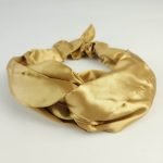 Turbante Ouro Envelhecido de Cetim | Soulta - Imagem 2