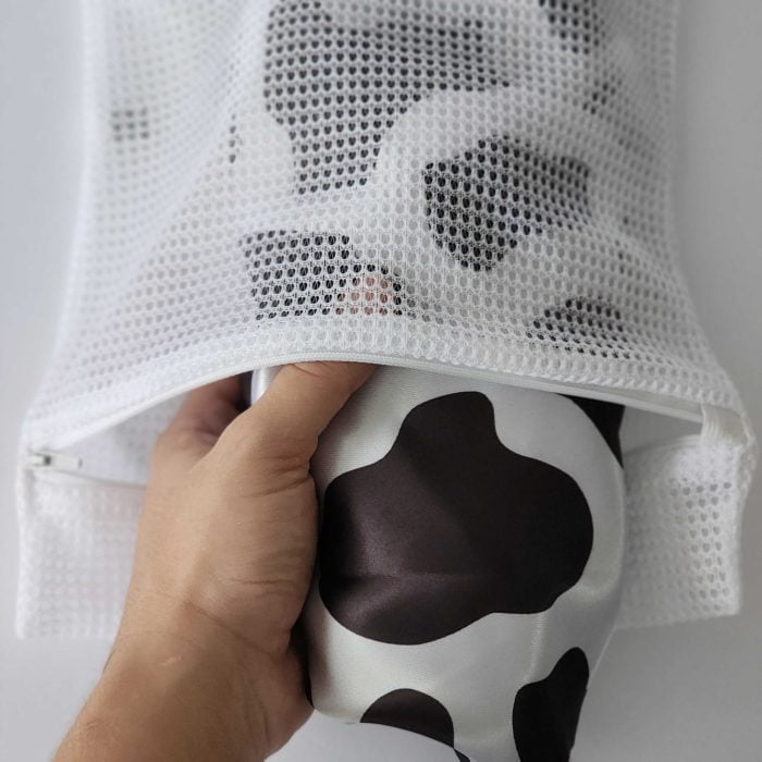 SAQUINHO DE PROTEçÃO 25X35 PARA ROUPAS DELICADAS - ZíPER BRANCO | Soulta - Imagem 2