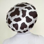 Touca Vaquinha de Cetim Anti Frizz com Elástico Ajustável | Soulta - Imagem 3