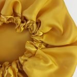 Touca Mostarda POP de Cetim Anti Frizz com Elástico Ajustável - CAMADA UNICA Tamanho:M | Soulta - Imagem 4
