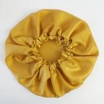 Touca Mostarda POP de Cetim Anti Frizz com Elástico Ajustável - CAMADA UNICA Tamanho:M | Soulta - Imagem 5