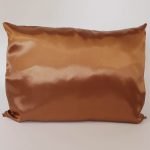 PEQUENOS DEFEITOS Fronha BRONZE POP 50cm x 65cm