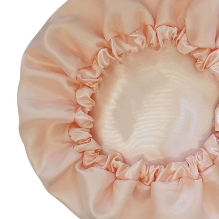 PEQUENOS DEFEITOS Touca Rosa Pastel POP de Cetim Anti Frizz com Elástico Ajustável - CAMADA UNICA Tamanho:M | Soulta - Imagem 2