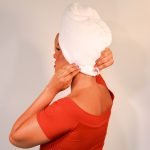 Toalha turbante 2 em 1 - Algodão + Microfibra | Branca - Imagem 8