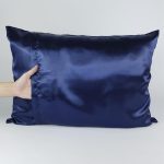 Fronha com ZIPPER Dino de Cetim Anti Frizz - QUEEN SIZE 55X70 - Imagem 2